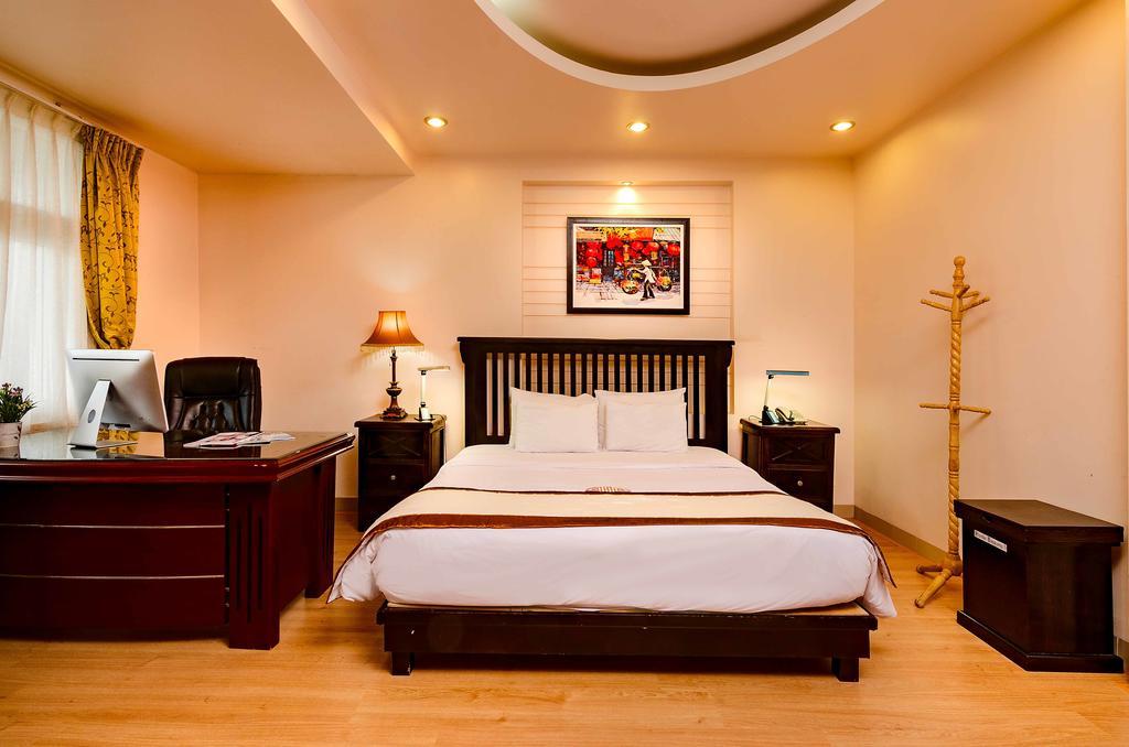 Vien Dong Hotel 2 โฮจิมินห์ซิตี้ ภายนอก รูปภาพ